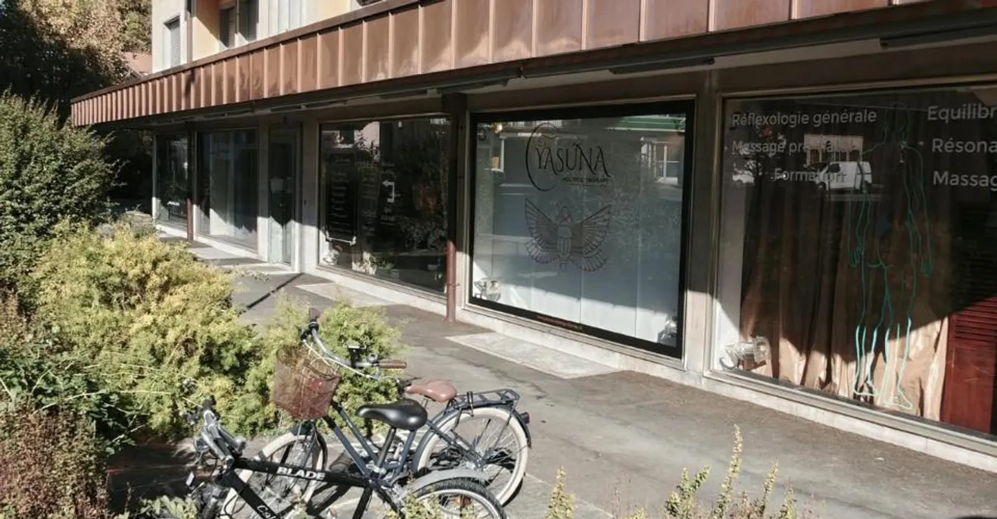 Commercial arcade - administrative space with storefront in downtown - Photo 8 of 8