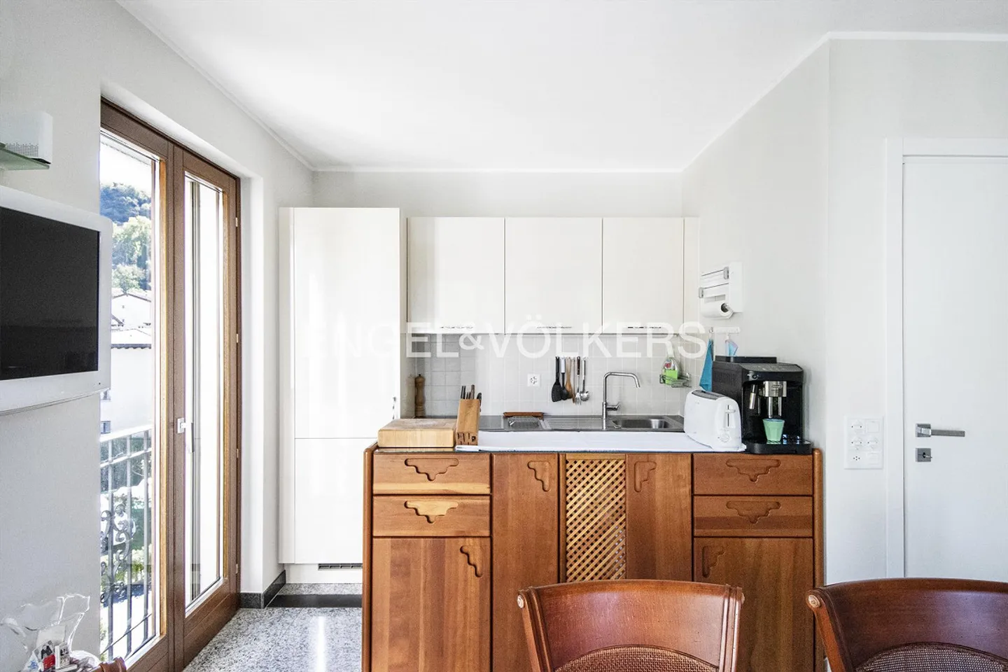 Appartement lumineux et confortable dans un emplacement calme avec piscine - Photo 4 sur 8