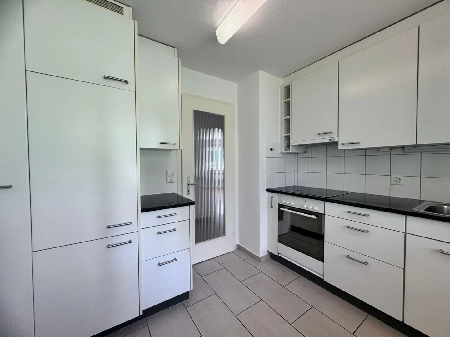 Appartamento 3.5 stanze a buon mercato con nuova cucina e balcone a Waldenburg - Foto 2 di 10