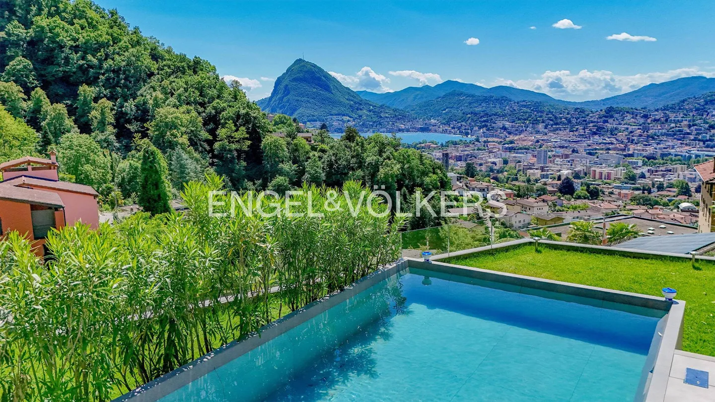 Pace e Privacy con Vista Panoramica sul Lago - Foto 2 di 13