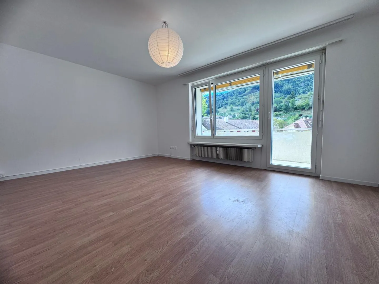 Appartamento 3.5 stanze a buon mercato con nuova cucina e balcone a Waldenburg - Foto 6 di 10
