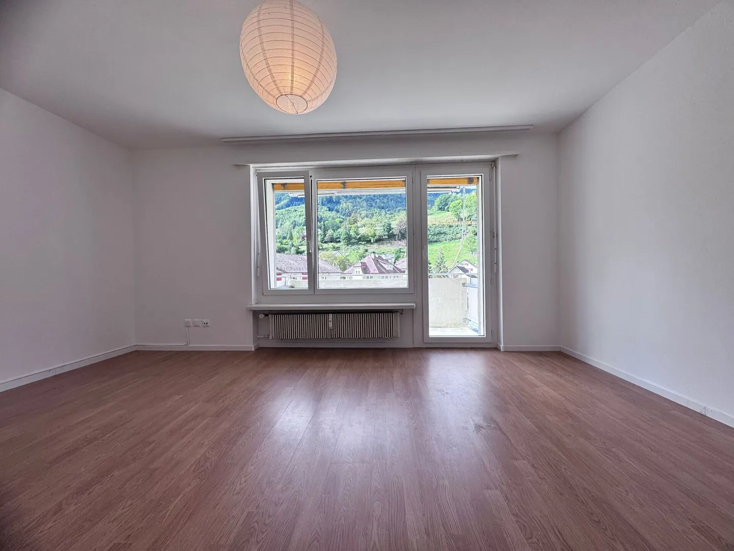 Appartamento 3.5 stanze a buon mercato con nuova cucina e balcone a Waldenburg - Foto 7 di 10