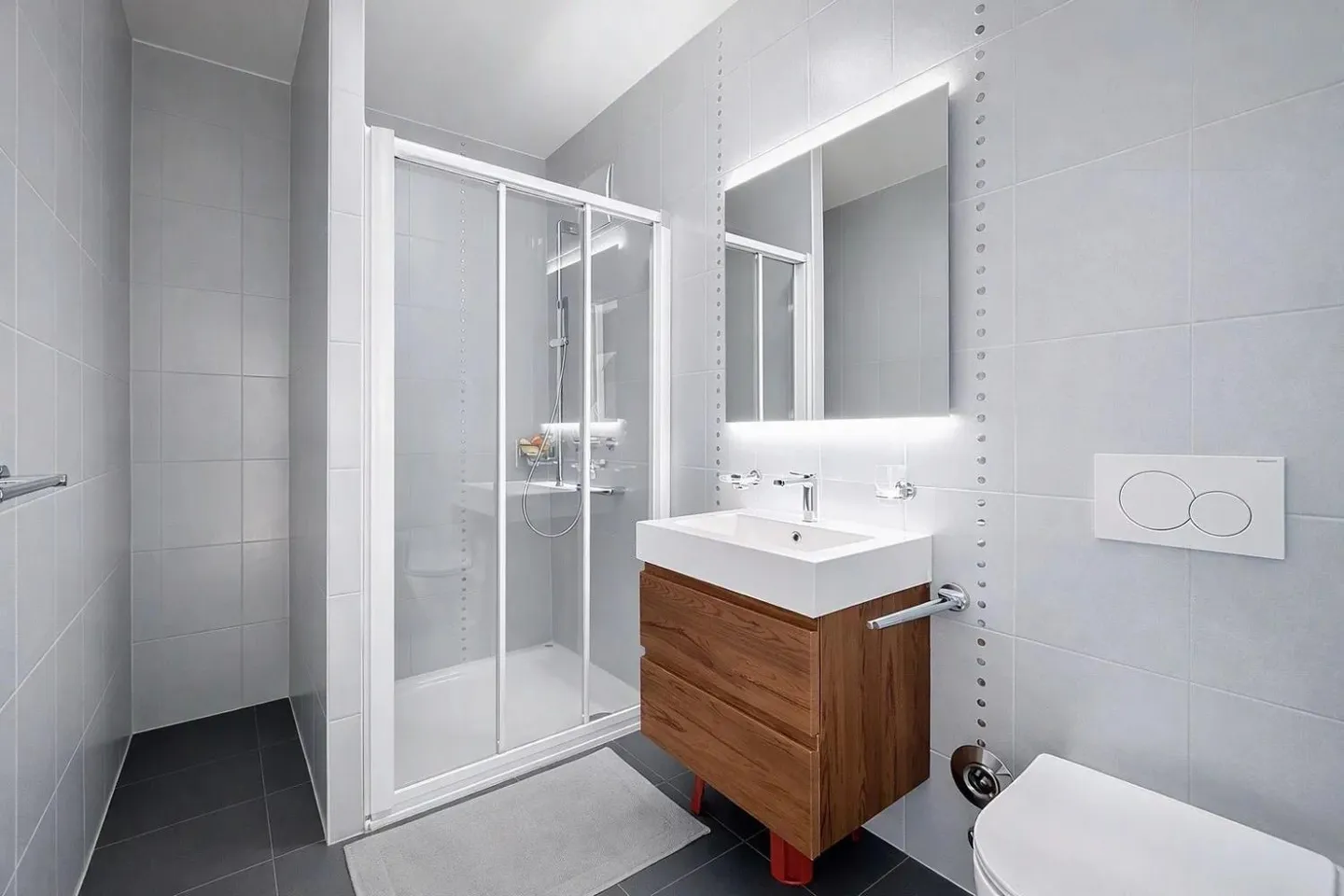 Helles Apartment mit Seeblick - Foto 10 von 13