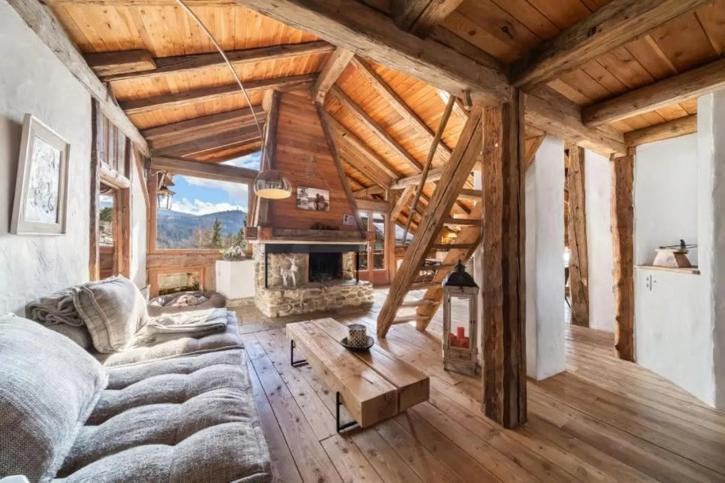 Charmante Grange Rénovée à Icogne - Photo 4 sur 11