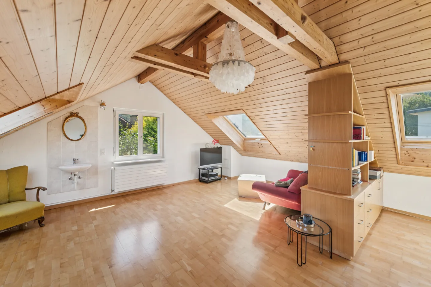 Charmantes Doppelhaus in Gelterkinden - Foto 7 von 8