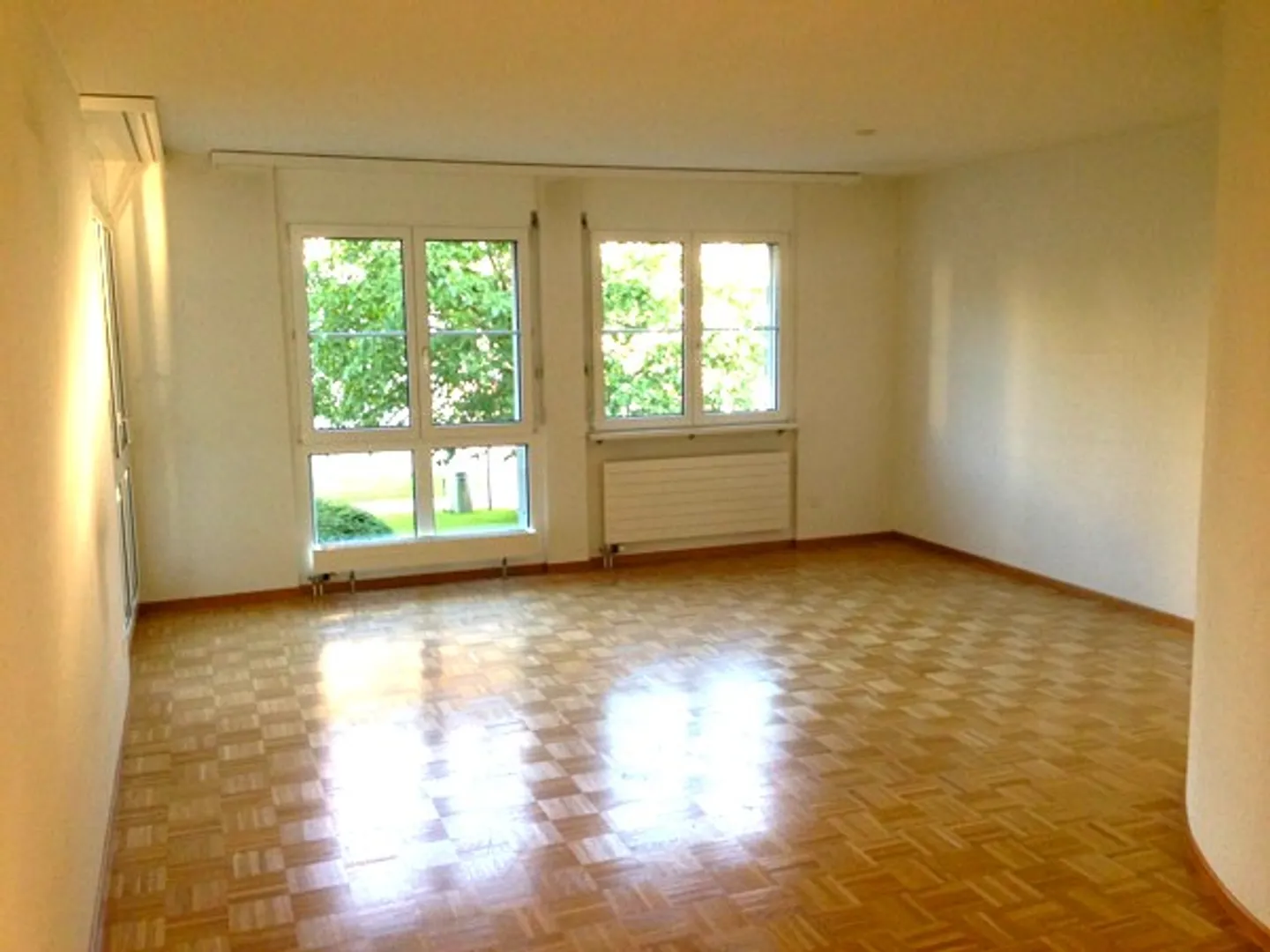 «Idyllische Familienwohnung im Grünen» - Foto 2 von 4
