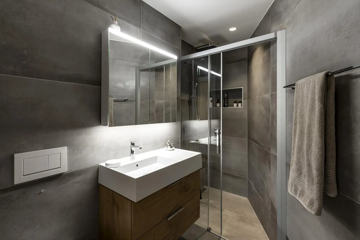 06023 - Appart. 4œ PCES (P3.3) - IMP. CHAMP-RIOND 6 - MATRAN - Photo 9 sur 10