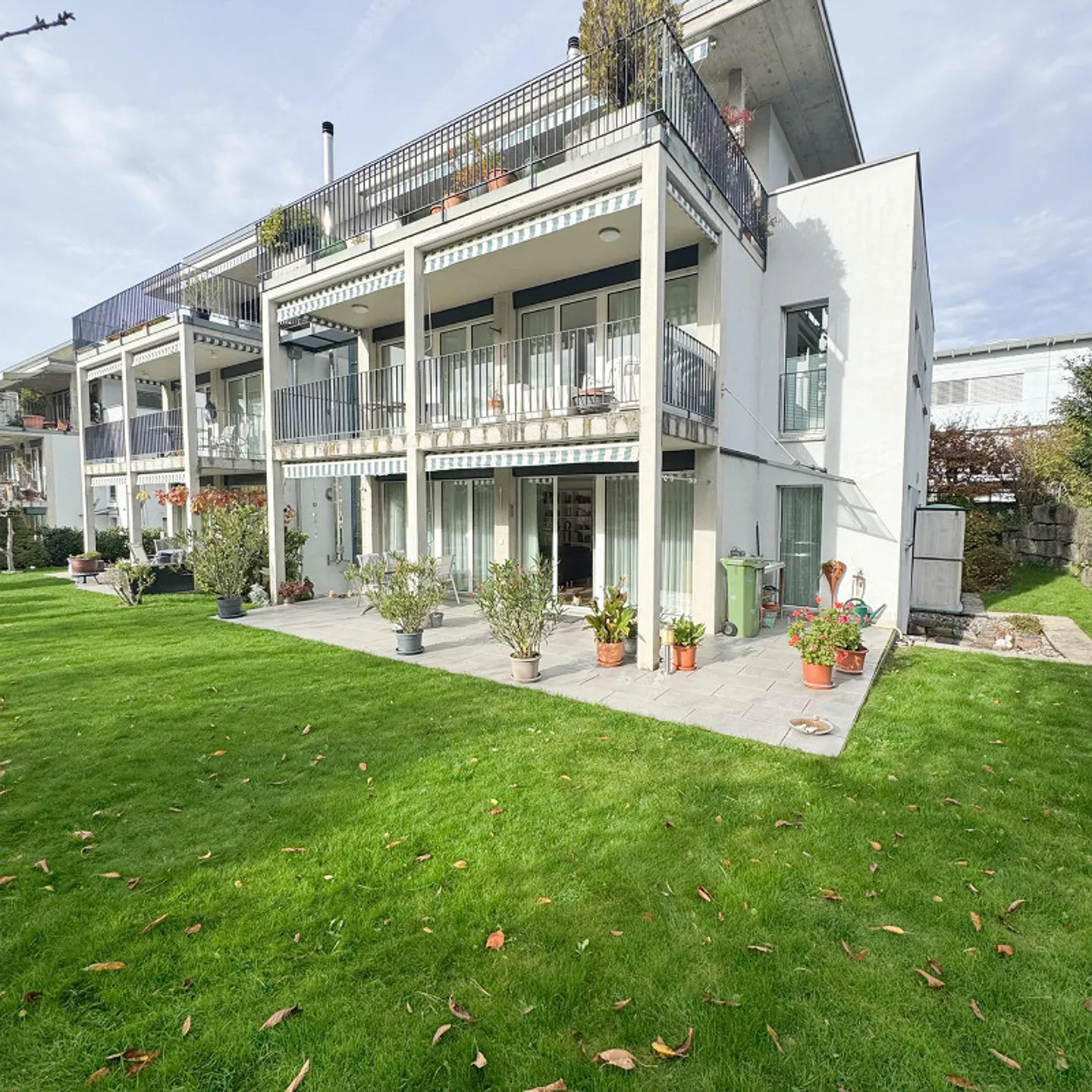 Gartenwohnung mit grossem Aussenbereich - Foto 1 von 14