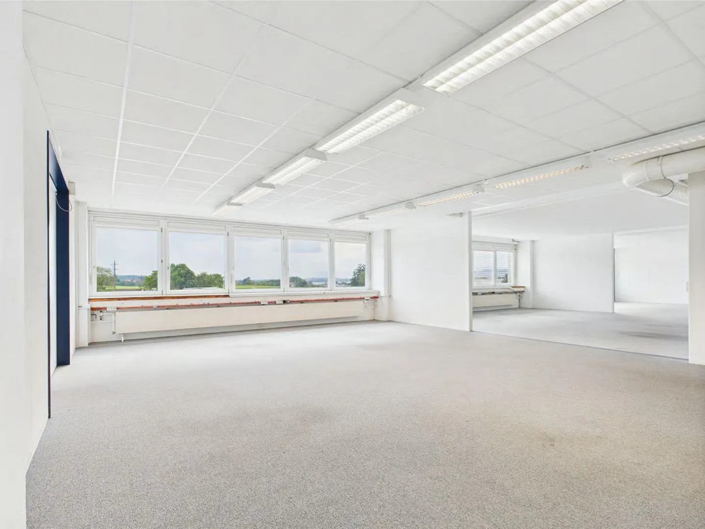 Spazio ufficio moderno di 310 m2 al 2° piano a Murten - Foto 2 di 19