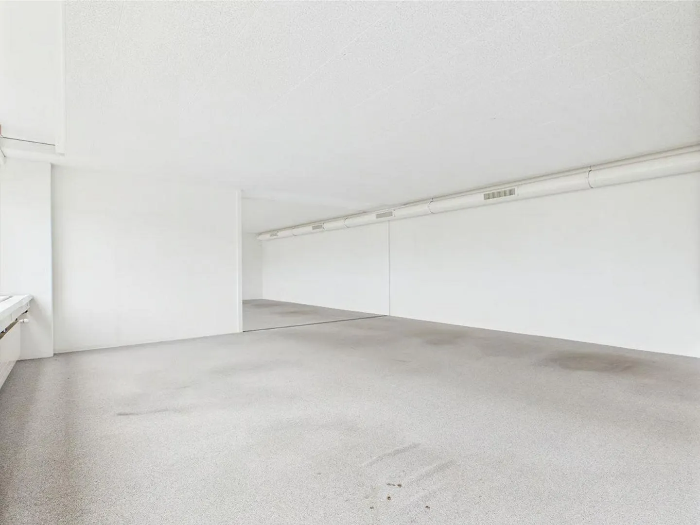 Spazio ufficio moderno di 310 m2 al 2° piano a Murten - Foto 11 di 19