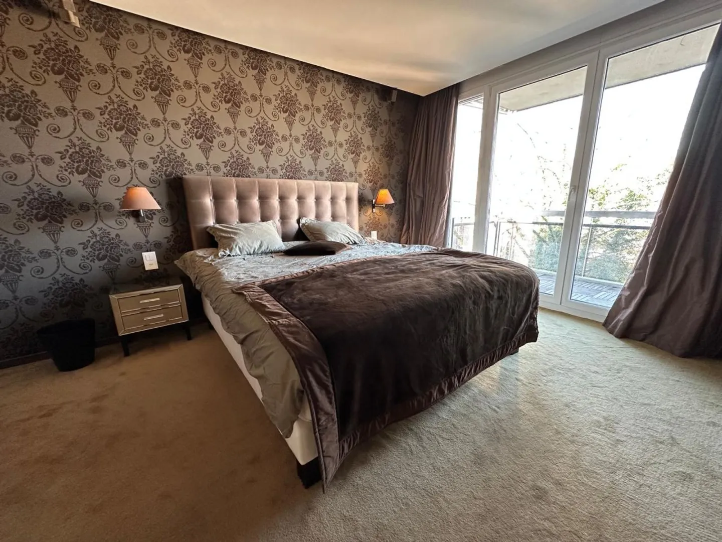Magnificent 7 Rooms / 4 Bedrooms / 3 Bathrooms / 2 Balconies - Photo 8 of 13