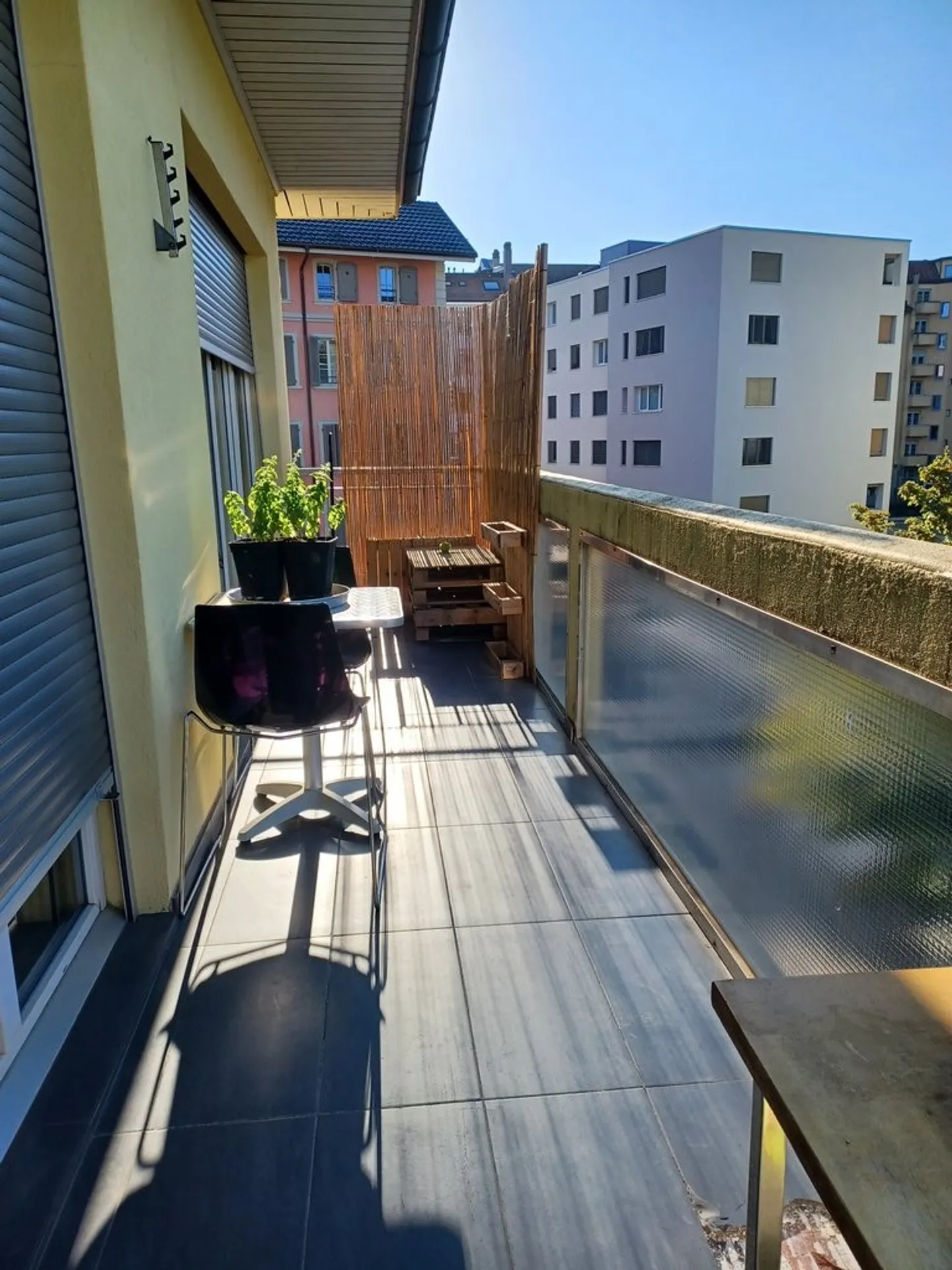 Charming Apartment Near Center - Photo 9 of 9