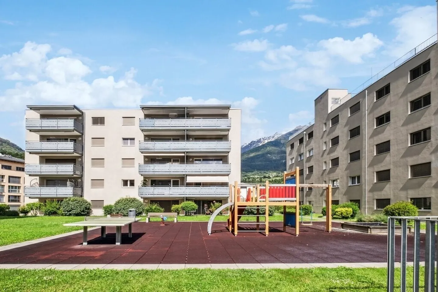 Bonheur de vivre au premier regard - Photo 1 sur 6