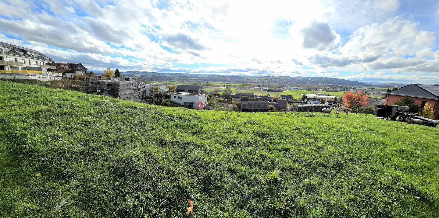 Posizione privilegiata in collina con vista panoramica - Foto 2 di 3