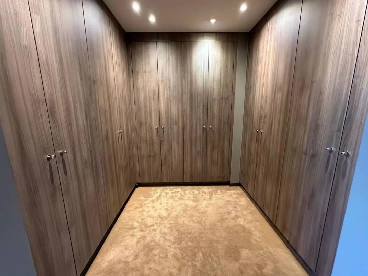 Magnificent 7 Rooms / 4 Bedrooms / 3 Bathrooms / 2 Balconies - Photo 11 of 13