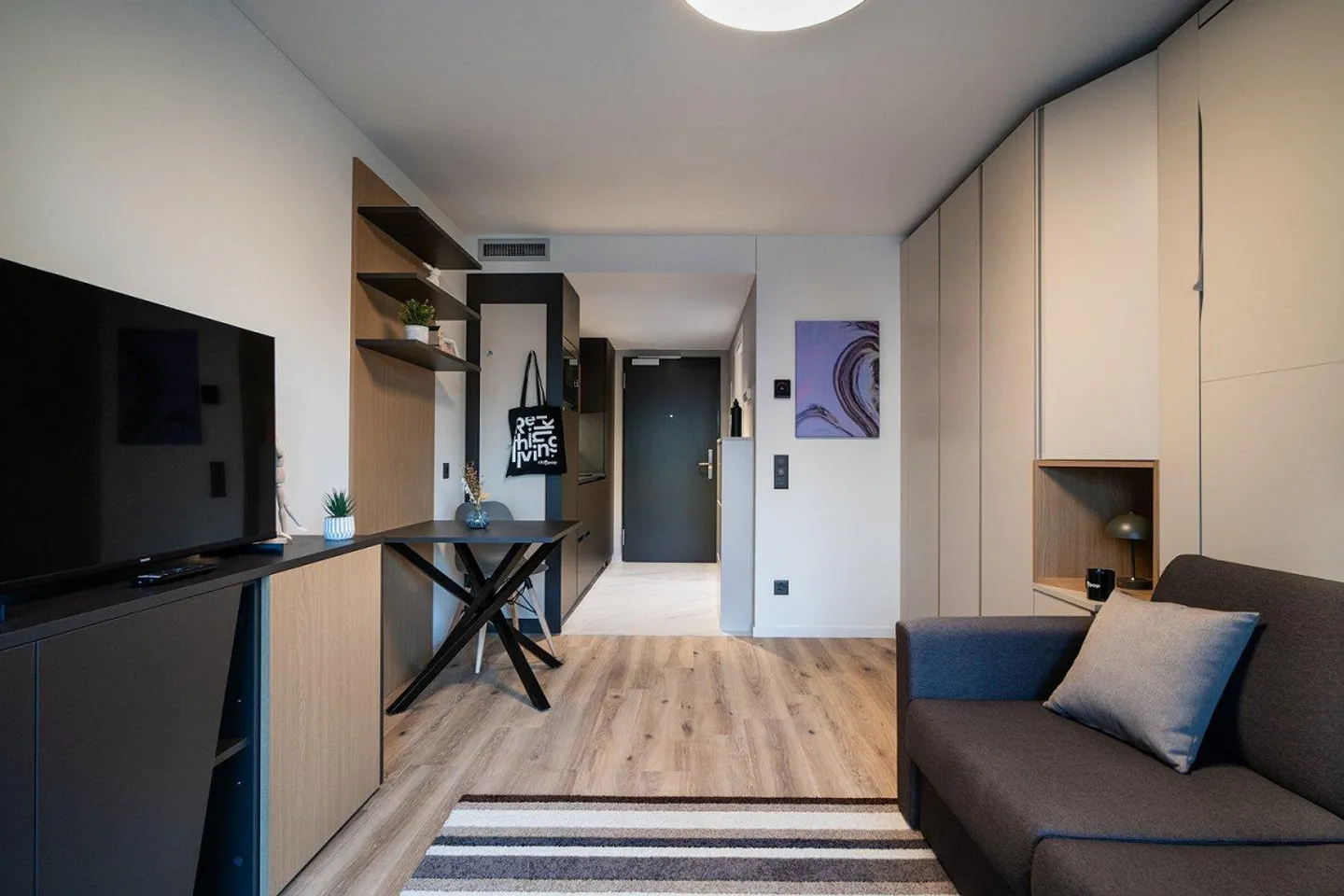 Welcome to City Pop Zurich Oerlikon - Your Home, Just Smarter - Photo 3 of 13
