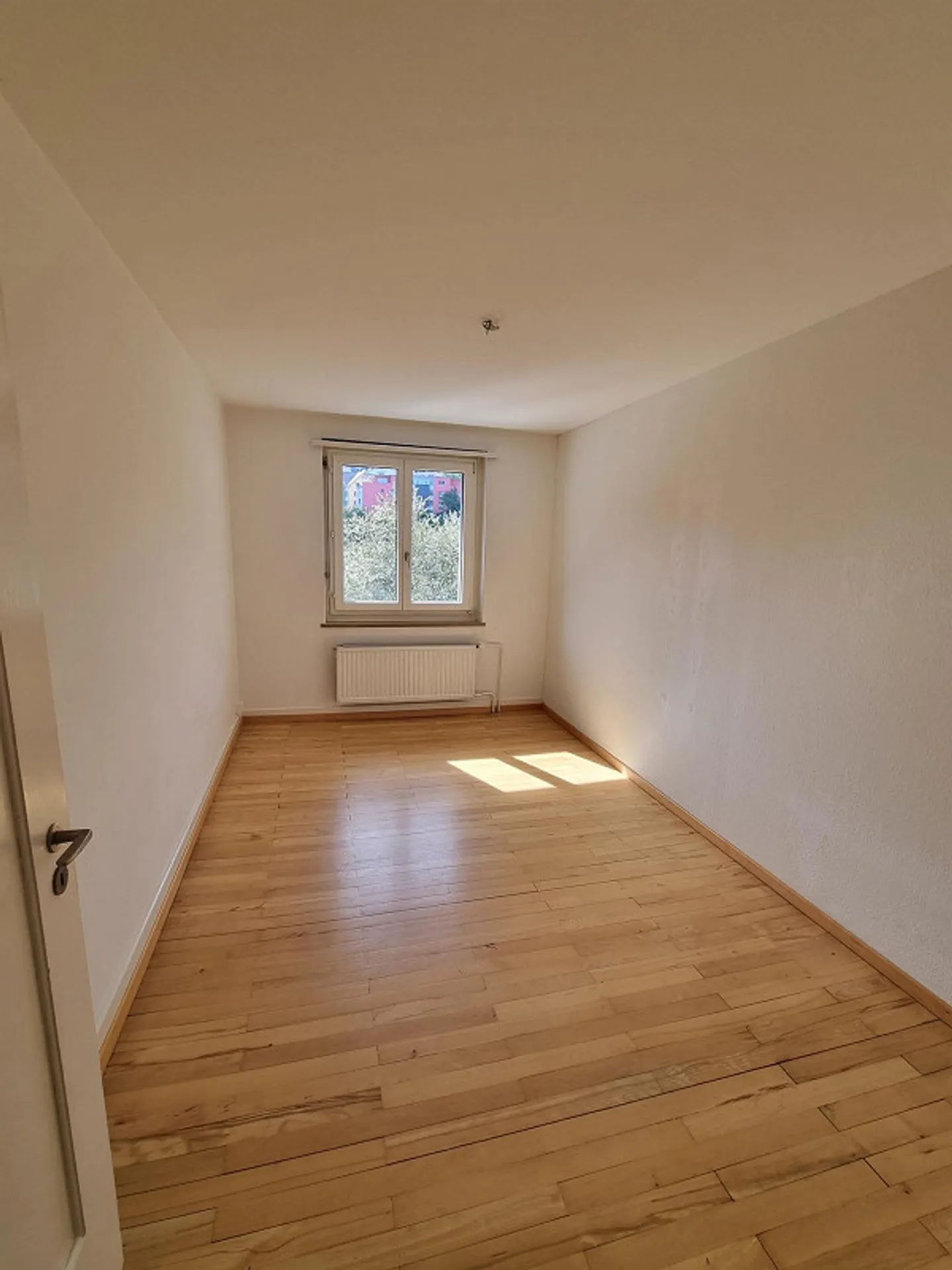 Charming 3.5-room old apartment directly on the Reuss - Photo 7 of 12