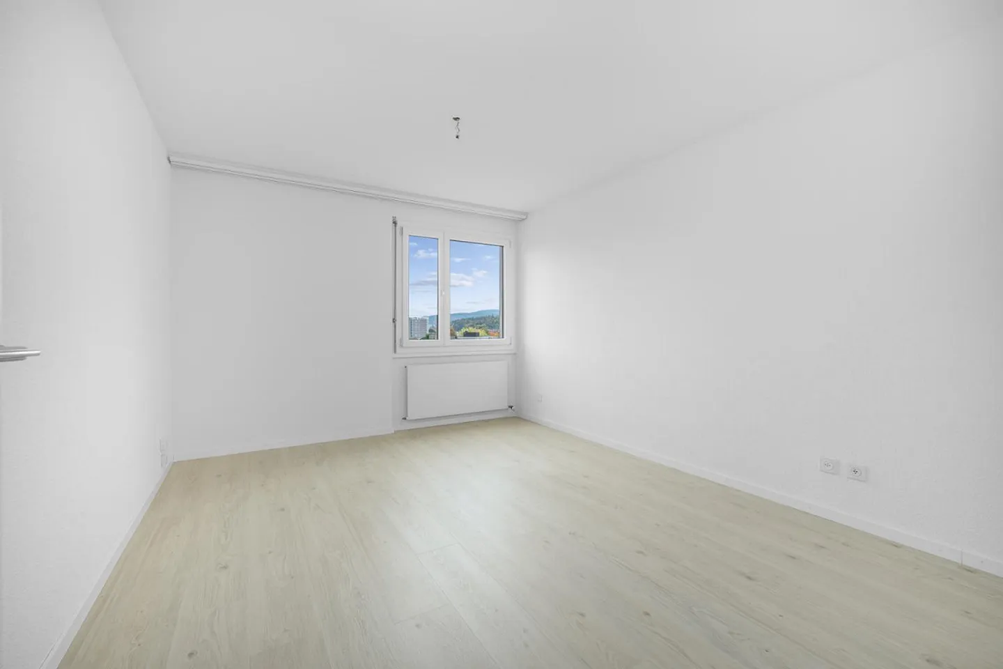 Your new home at a lofty height - Photo 8 of 13