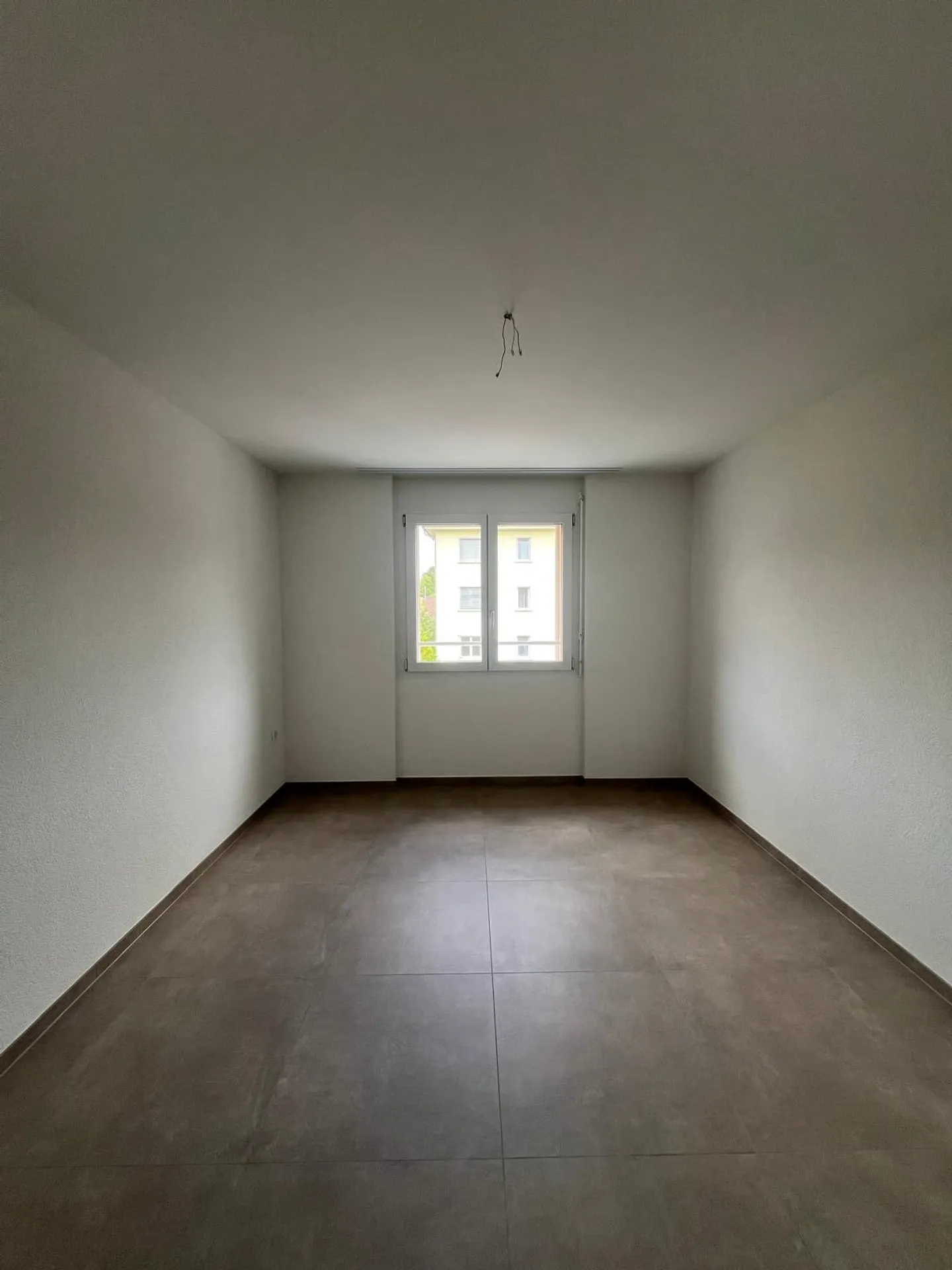 Disponible immédiatement!!! - appartement 3 pièces fraîchement rénové avec balcon - Photo 7 sur 12