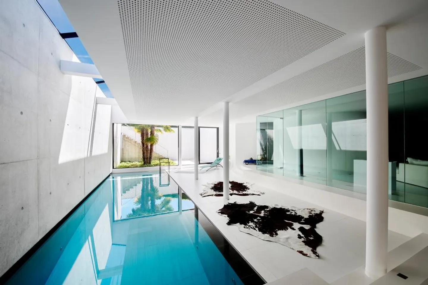 ESCLUSIVITÀ: Complesso residenziale spazioso di un tipo speciale, completamente privato e sicuro, con area benessere, giardino, patio alberato e parcheggio privato per 4 a 6 auto - Foto 7 di 9
