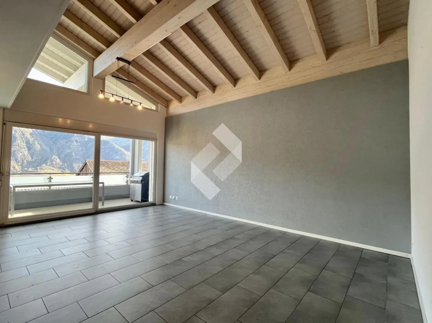 Appartement à louer - Photo 2 sur 13