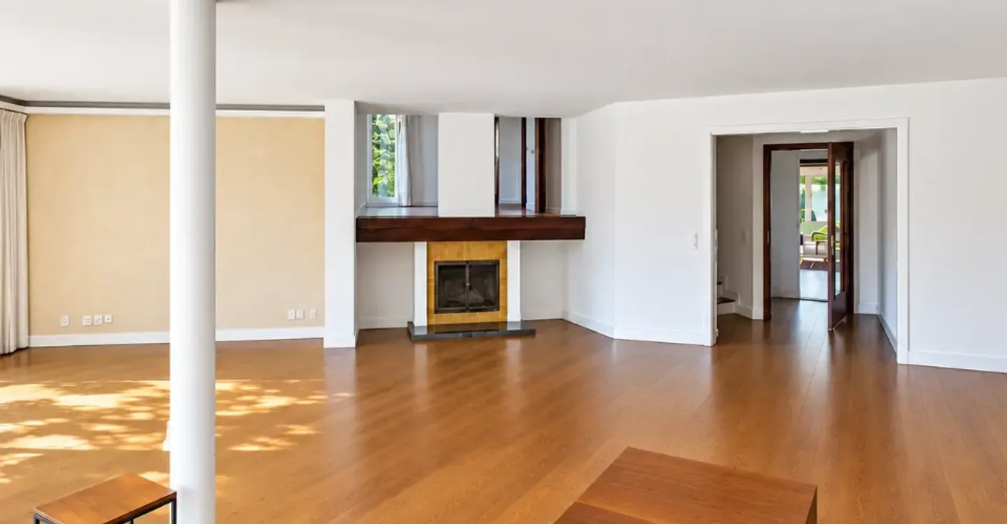 Casa familiare su più livelli con giardino paesaggistico - Foto 5 di 15