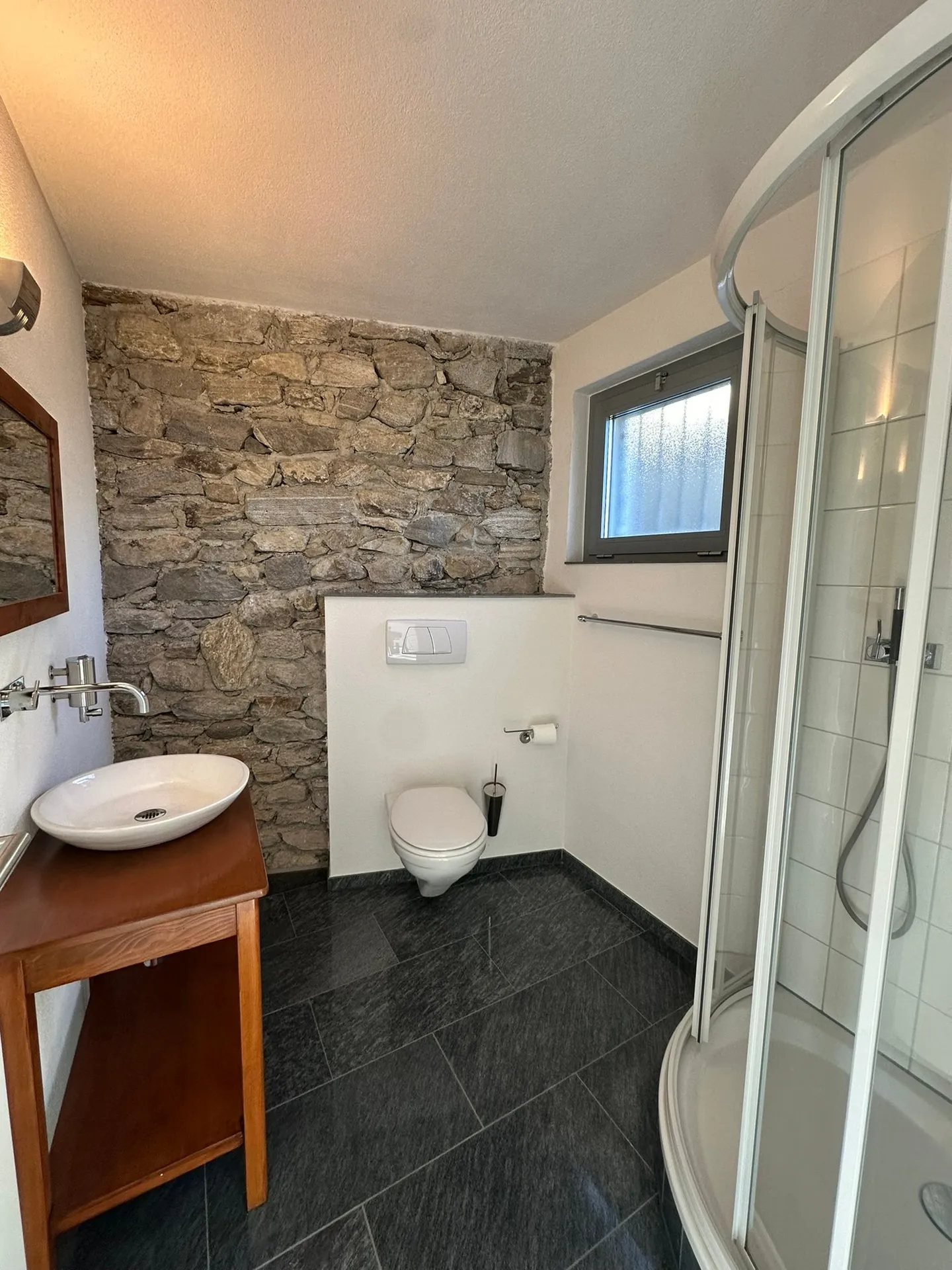 Bella casa con 3,5 camere, eventualmente 4,5 camere, soleggiata con vista - Foto 8 di 17