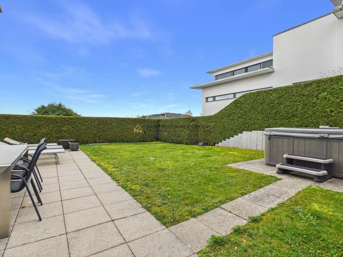Modern Single-Family Home with Panorama in Adliswil - Photo 2 of 27