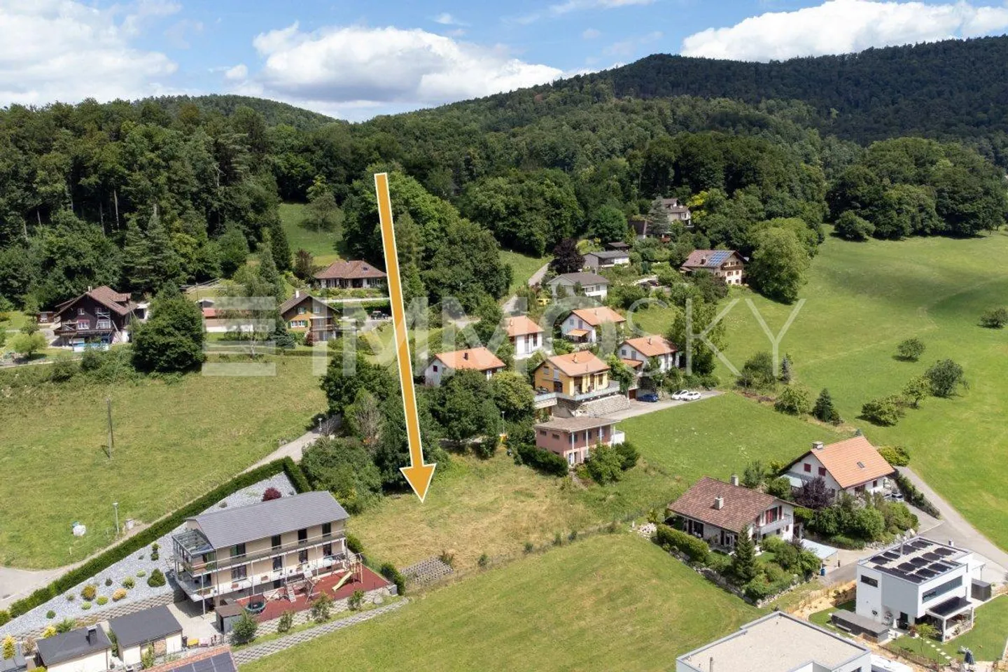 Terreno edificabile - Ideale per casa unifamiliare o bifamiliare - Foto 1 di 3