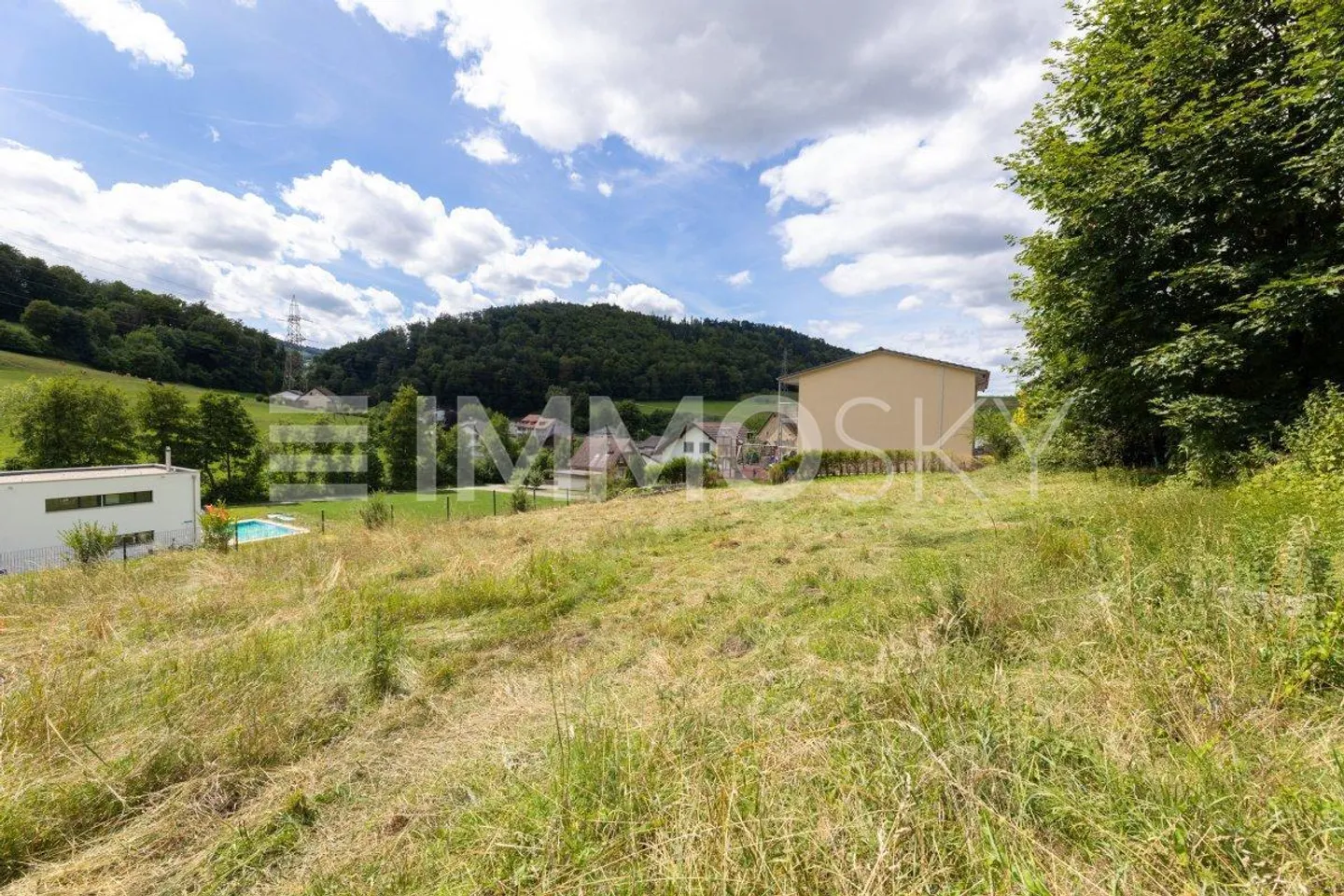 Terreno edificabile - Ideale per casa unifamiliare o bifamiliare - Foto 2 di 3