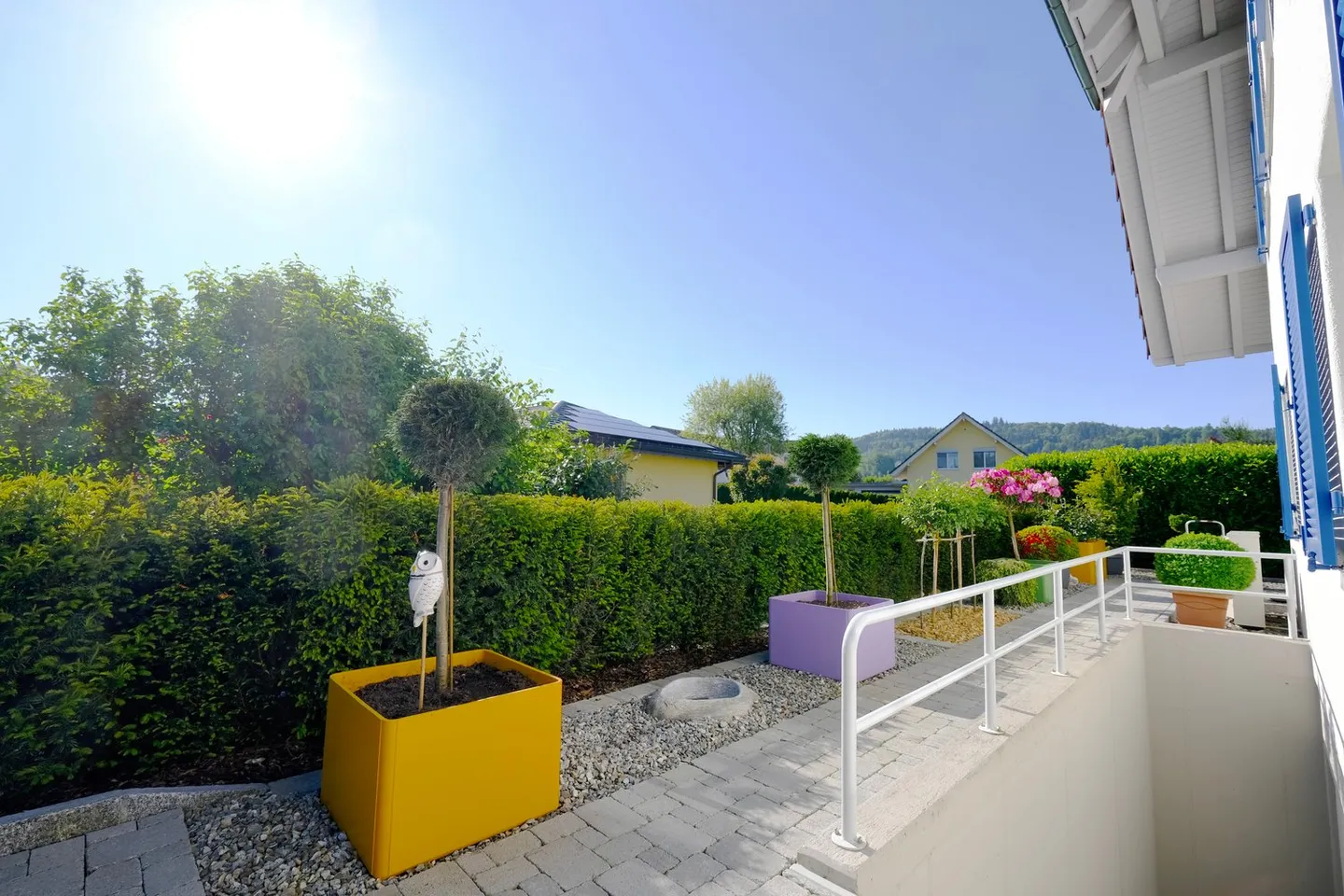Charmantes Einfamilienhaus mit Garten - Foto 3 von 13