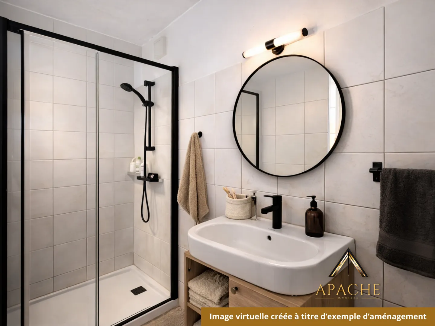 Charming detached house - Photo 1 of 2