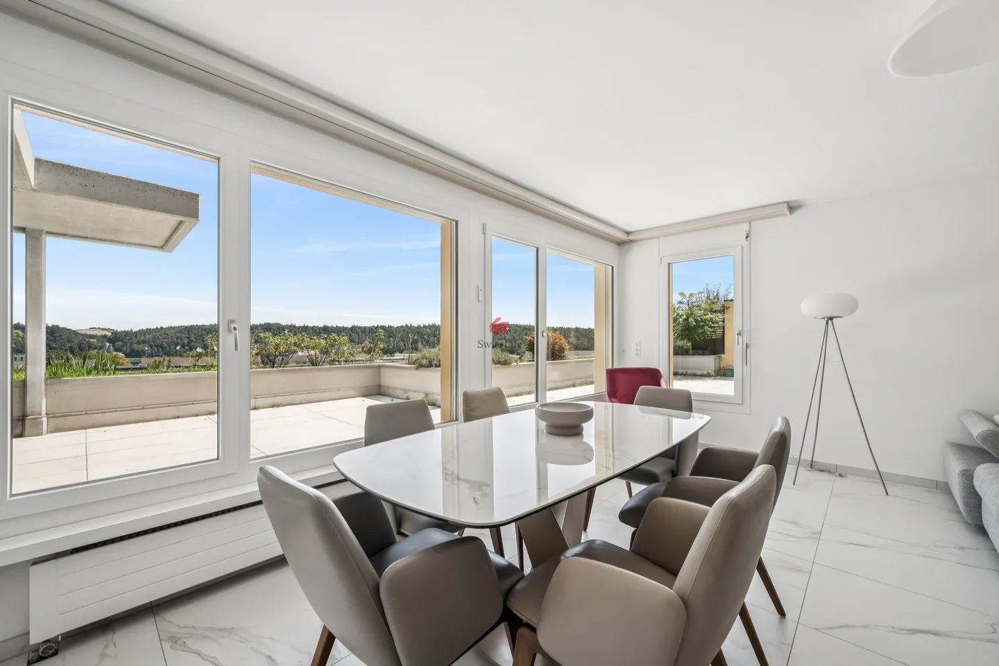 Sunny Terrace Apartment - Central and Quiet - Photo 3 of 11
