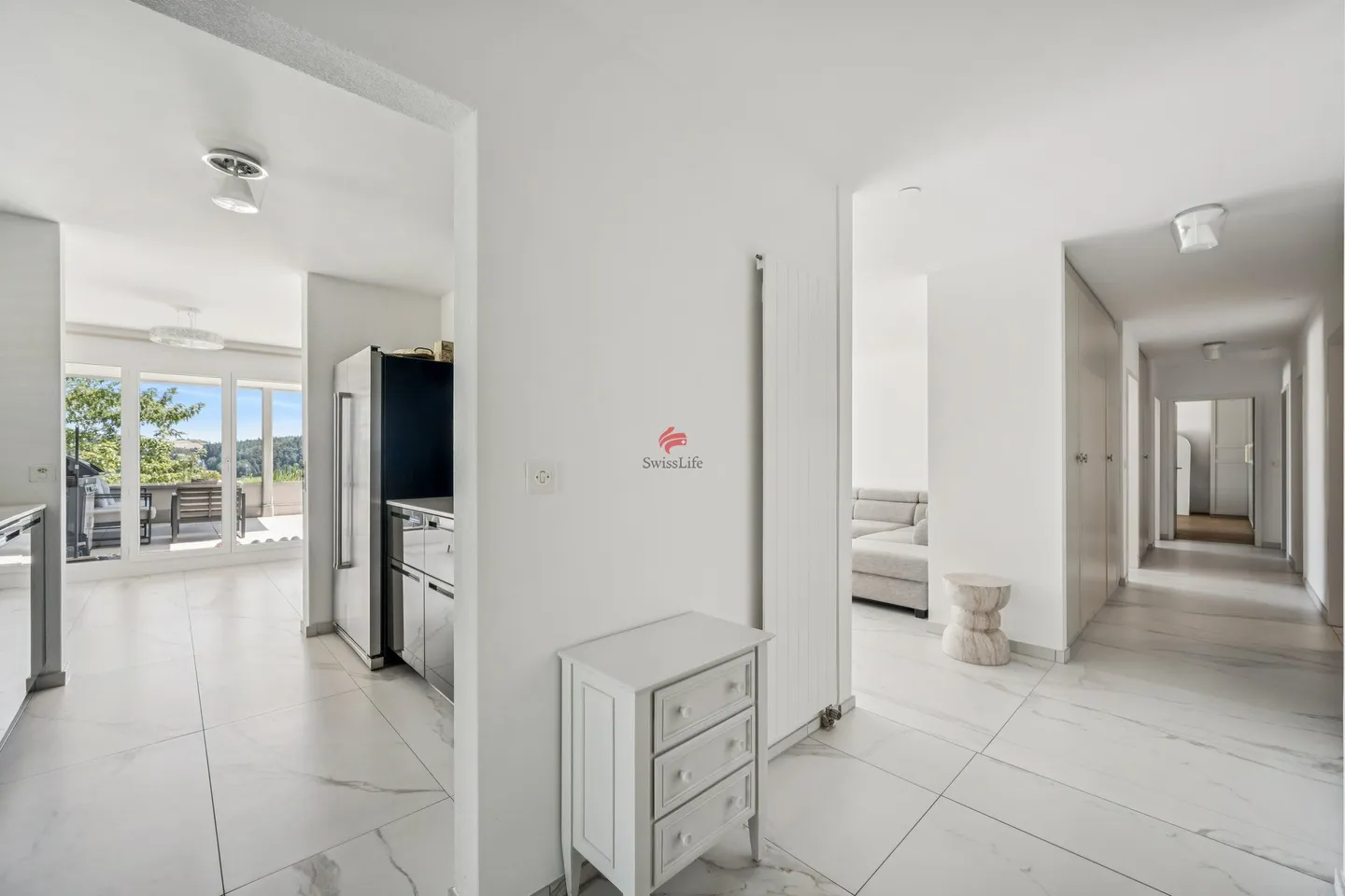 Sunny Terrace Apartment - Central and Quiet - Photo 5 of 11