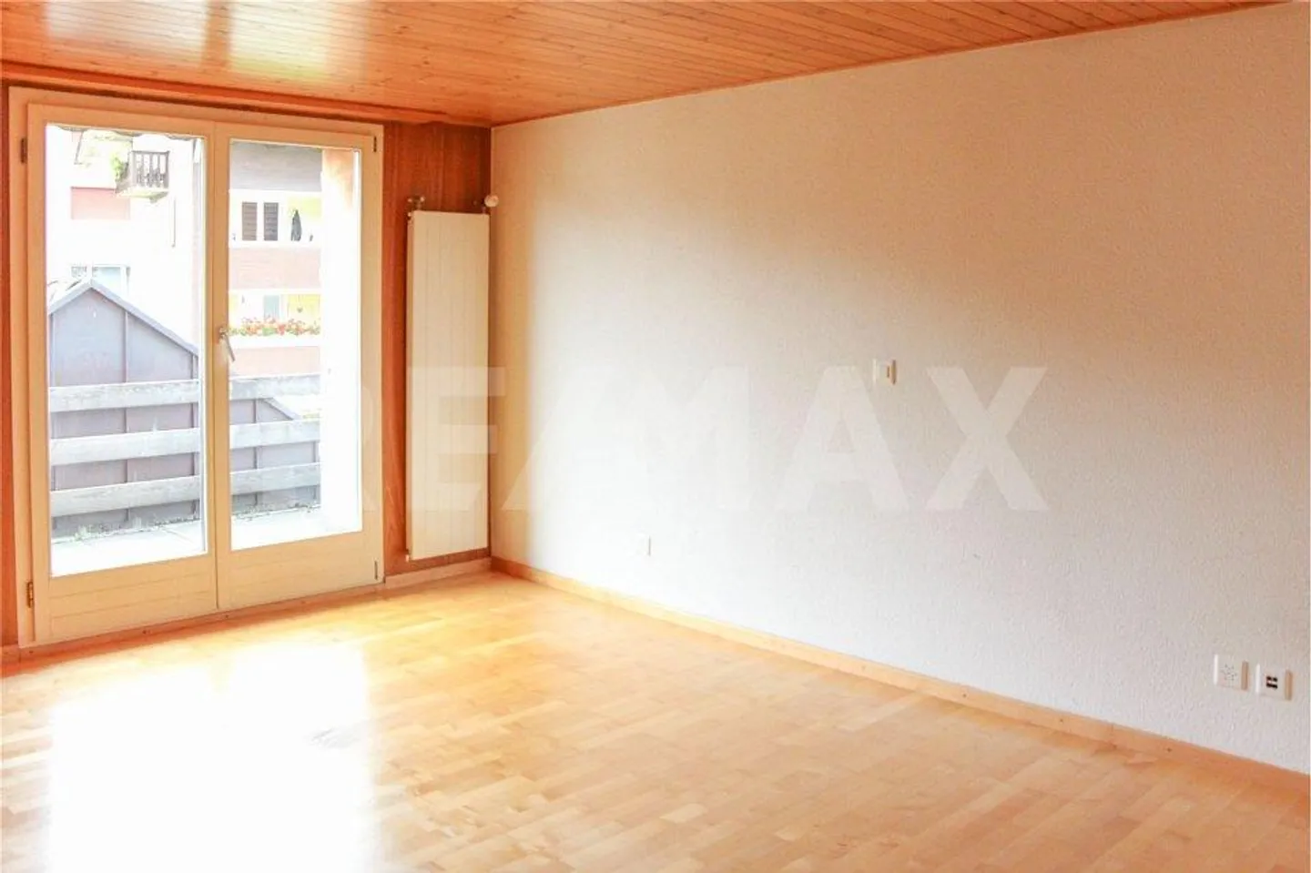 Bright and spacious 3.5-room apartment in a quiet location in Ibach-Schwyz, SZ - Photo 3 of 13