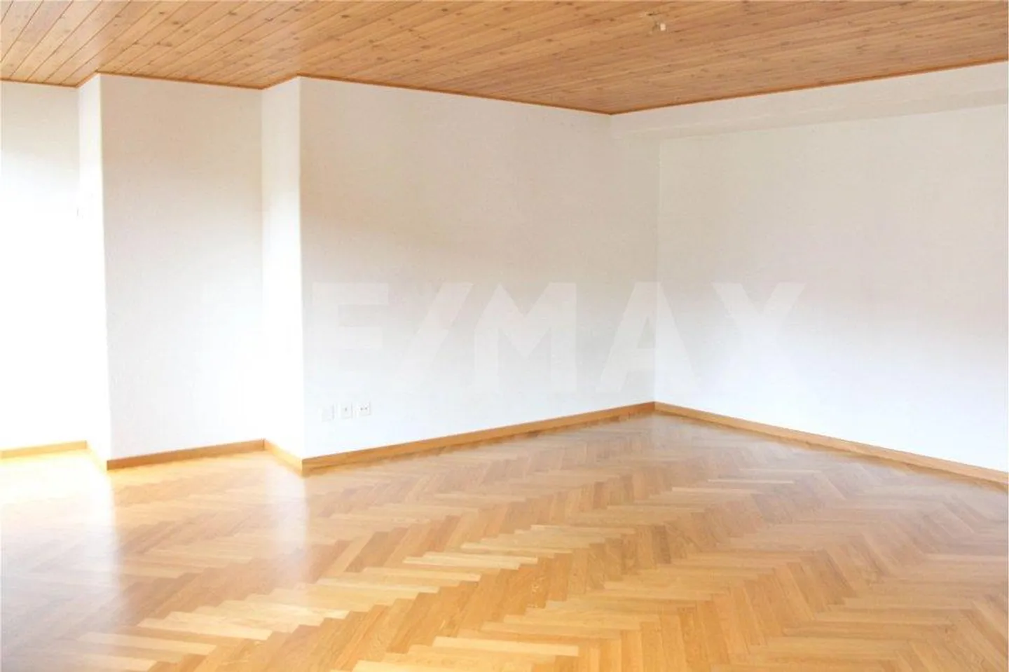 Bright and spacious 3.5-room apartment in a quiet location in Ibach-Schwyz, SZ - Photo 7 of 13