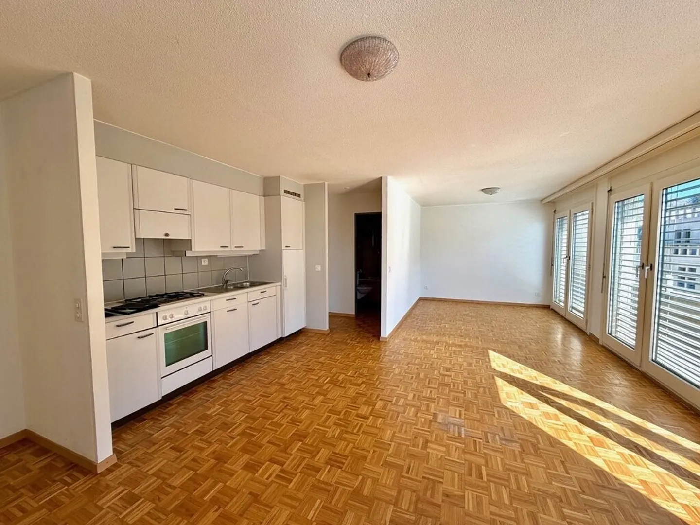 To seize! Charming studio close to all amenities! - Photo 3 of 4