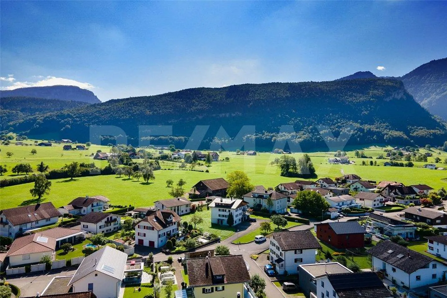 Bright and spacious 3.5-room apartment in a quiet location in Ibach-Schwyz, SZ - Photo 13 of 13