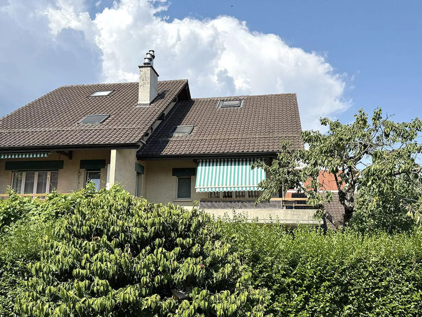 Beautiful 5.5-room duplex apartment with balcony in Gland - Photo 12 of 12