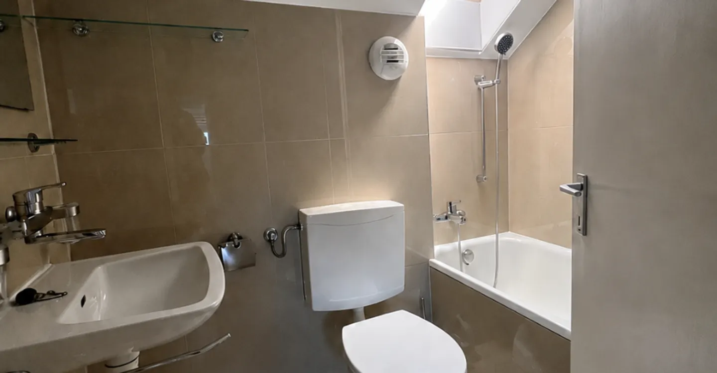 Casa indipendente di 6 stanze con giardino a Chavannes-des-Bois - Foto 7 di 11