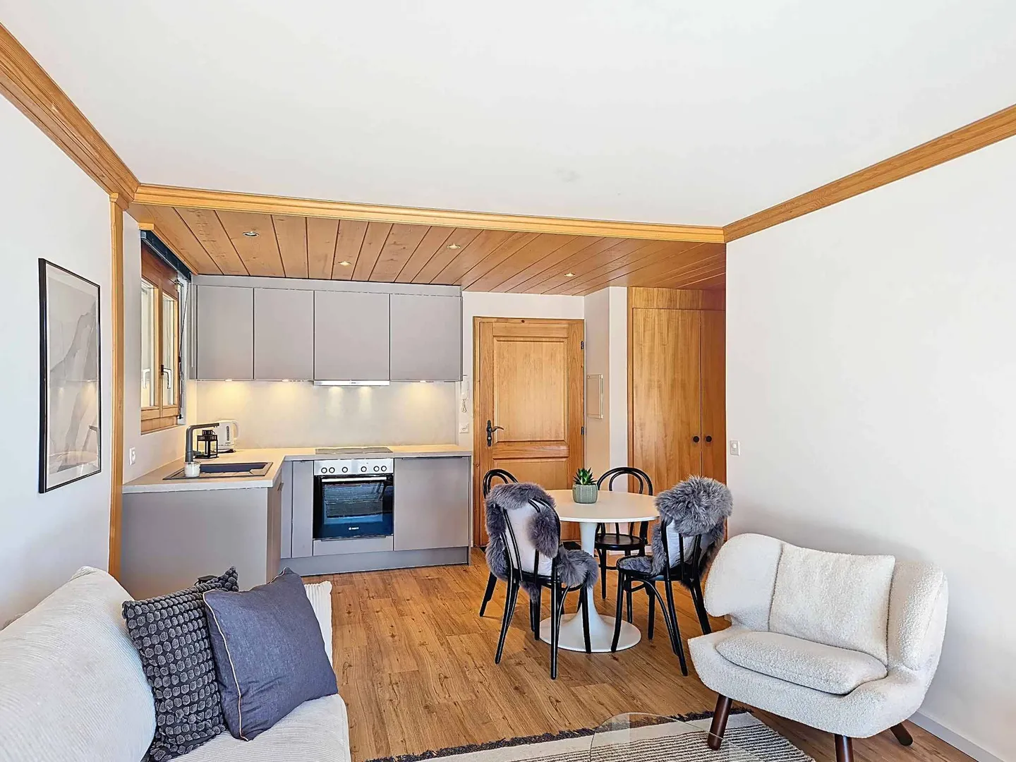 Charmant Appartement Rénové - Photo 3 sur 5