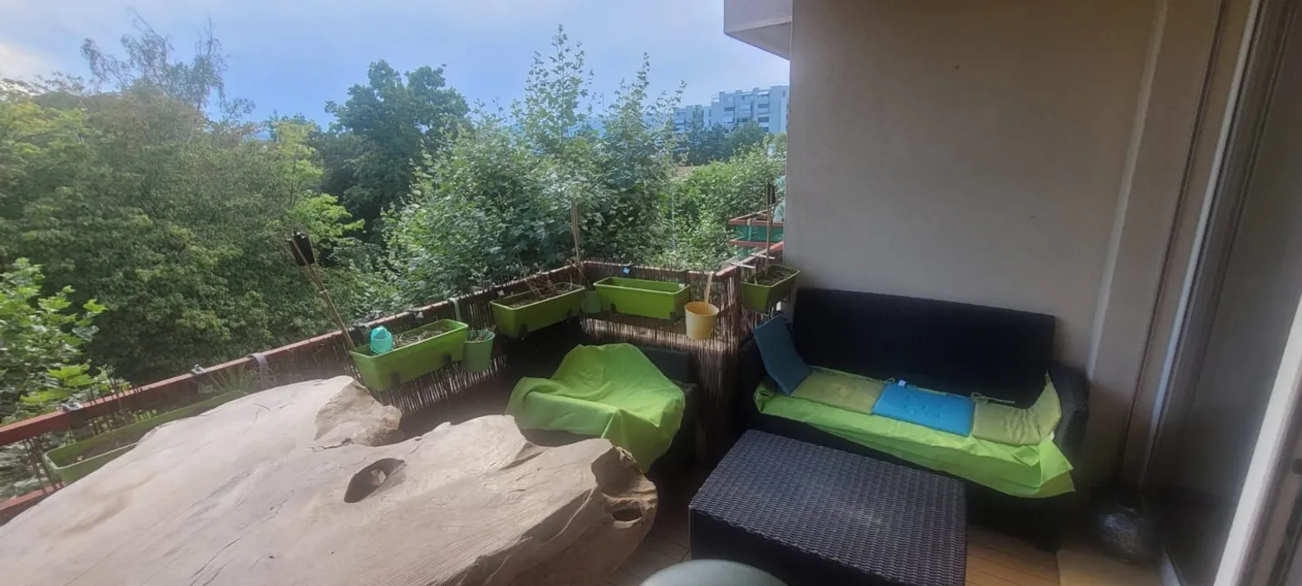 Room for rent with private bathroom - Photo 8 of 9