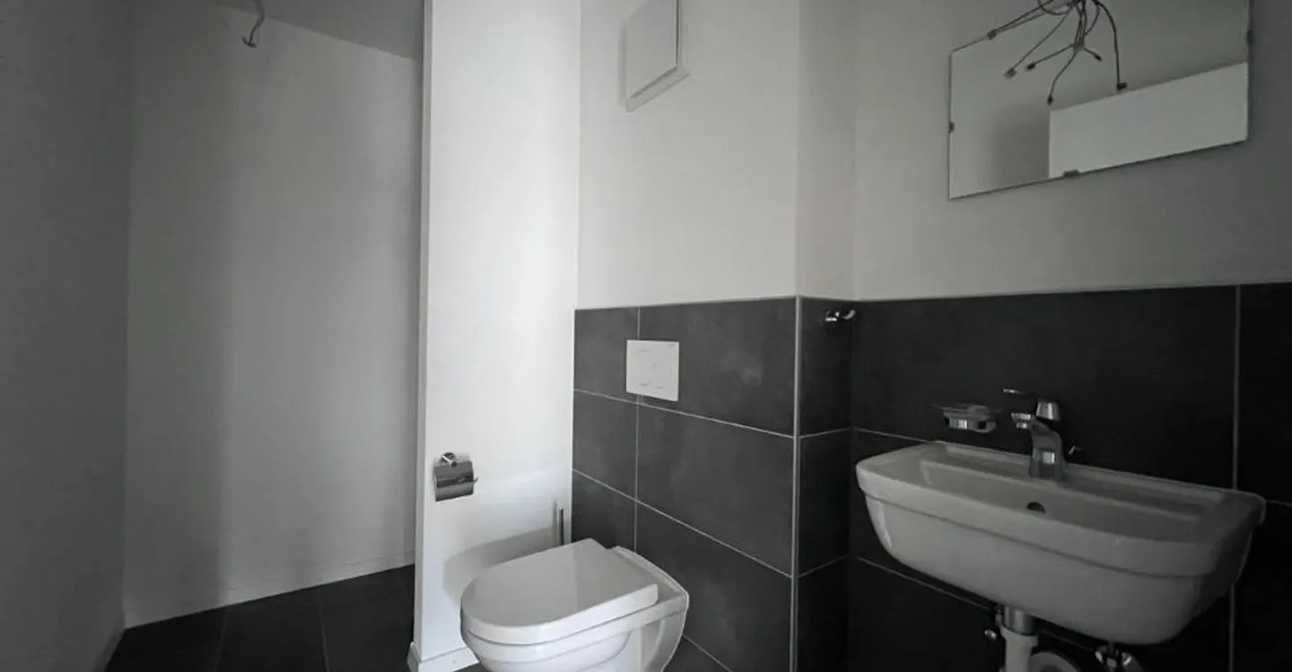 4.5 locali con balcone - Foto 9 di 11