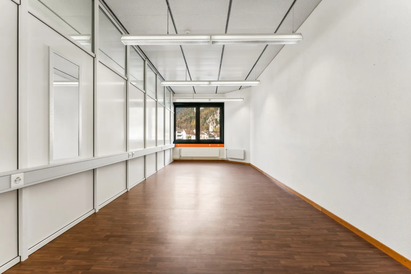 Your new company location directly on the Aare! - Photo 4 of 6