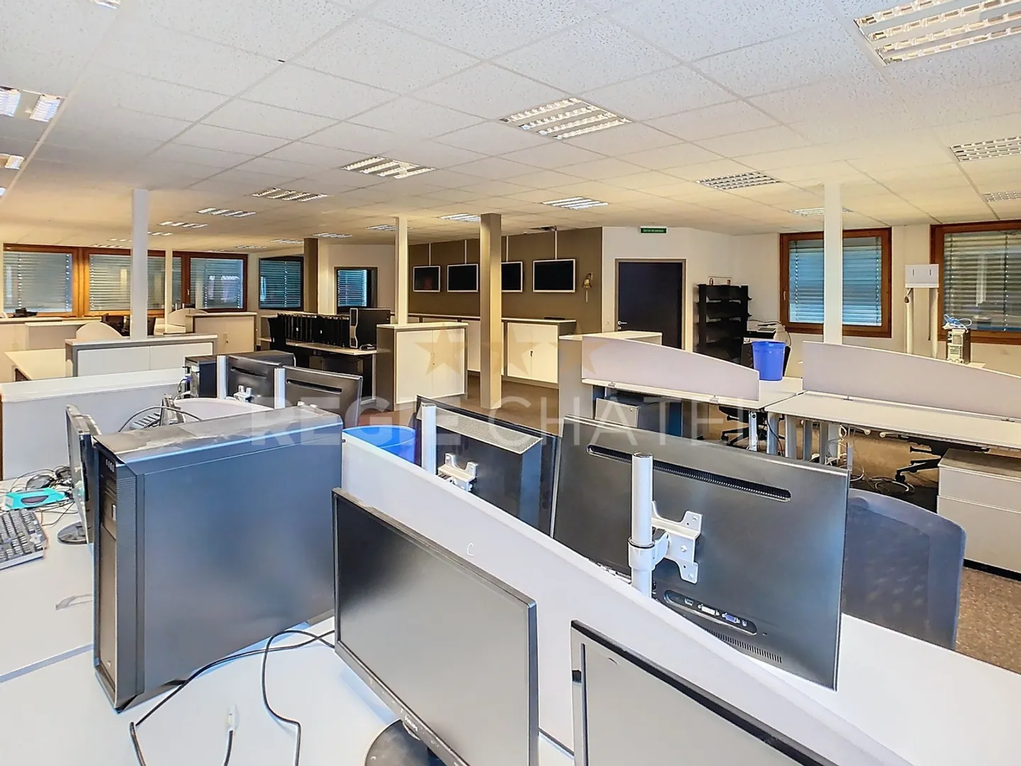 Diverses  surfaces commerciales - Photo 5 sur 8