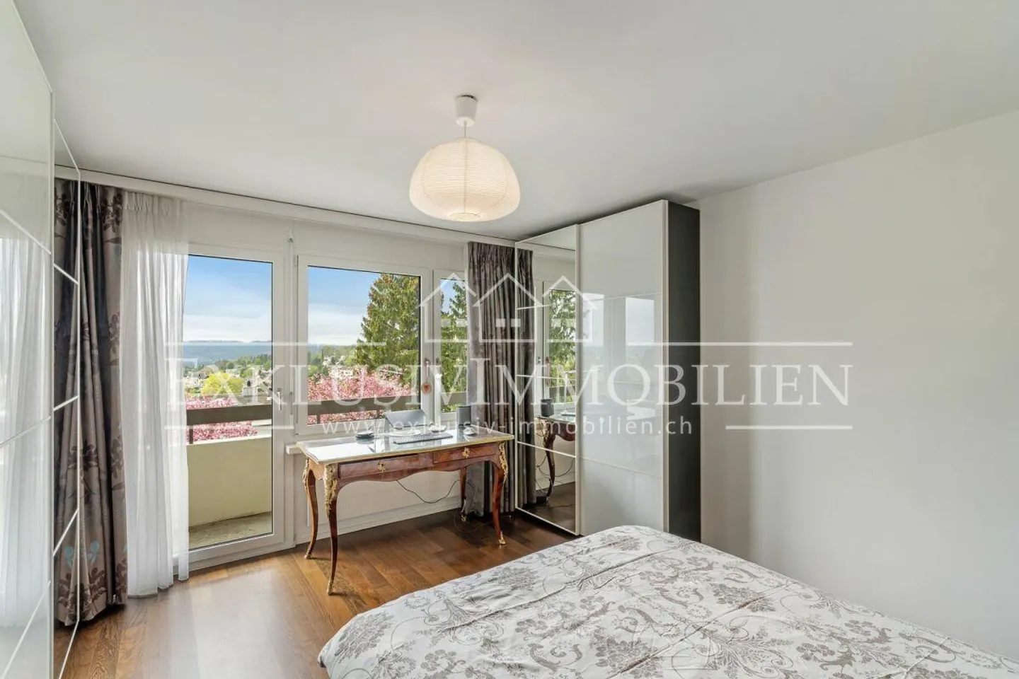Vivere con vista panoramica nel cuore di Zumikon - Appartamento in proprietà con s... - Foto 3 di 5