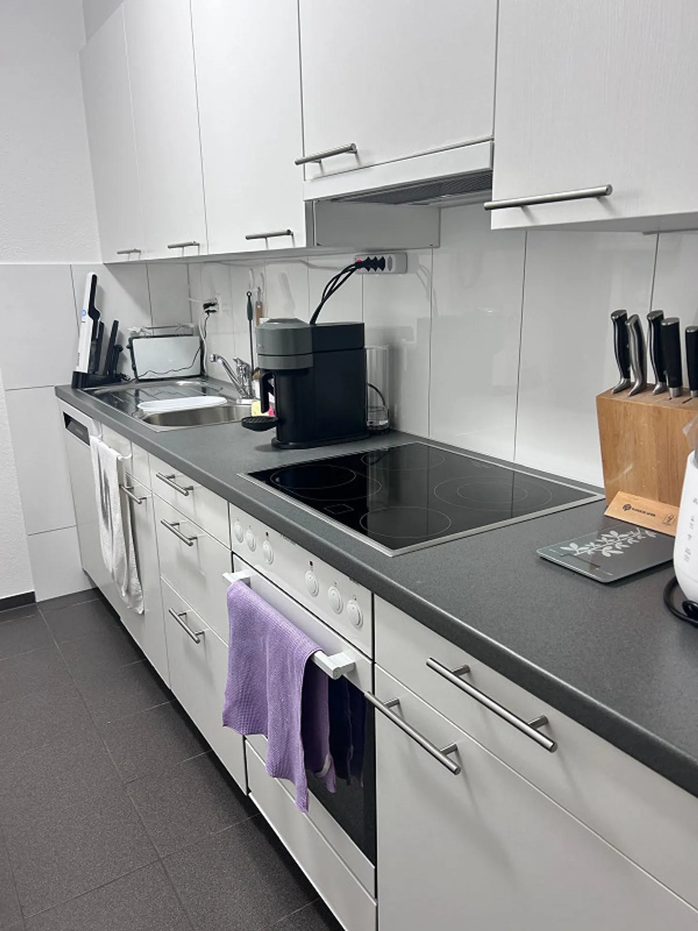 Charmante 2.5-Zimmer-Wohnung - Foto 2 von 14