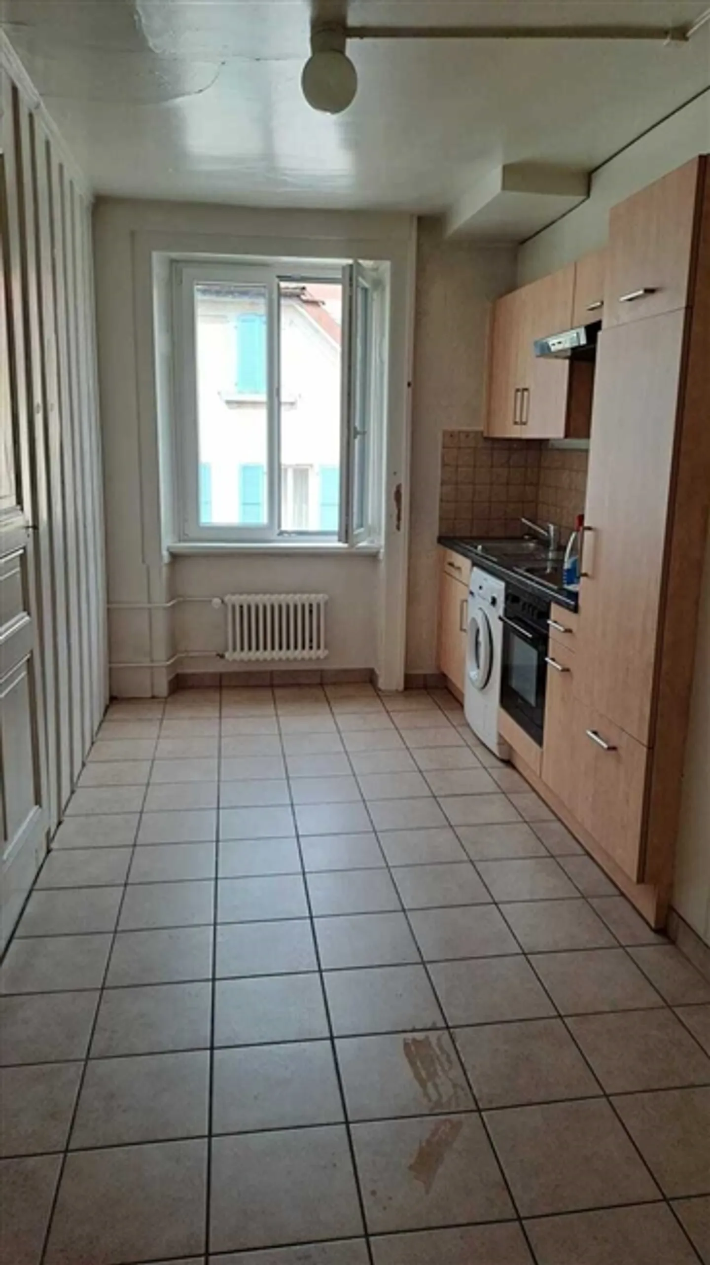 Numa-Droz 113 - Appartamento 3 locali con dipinti rinnovati - Foto 1 di 8