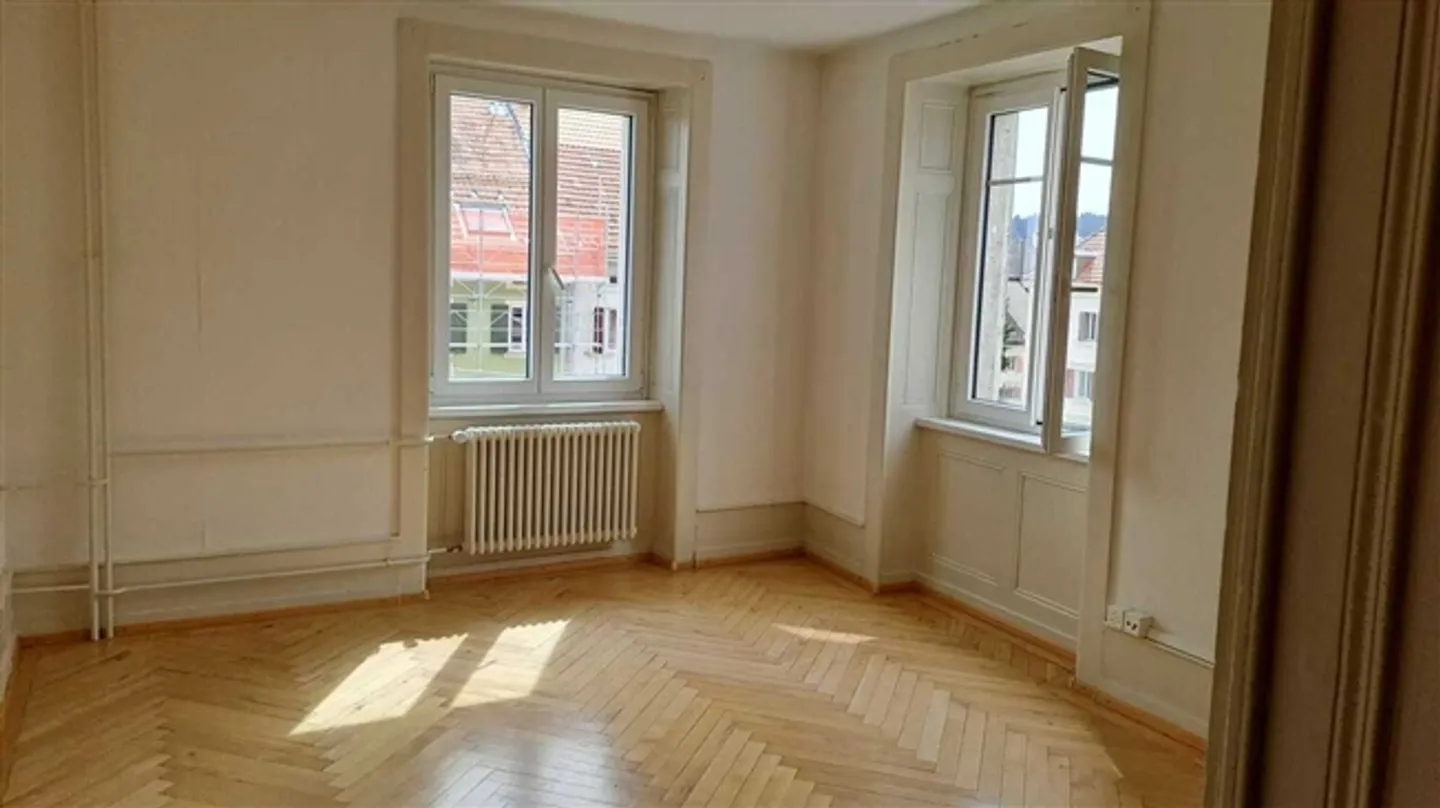 Numa-Droz 113 - Appartamento 3 locali con dipinti rinnovati - Foto 2 di 8