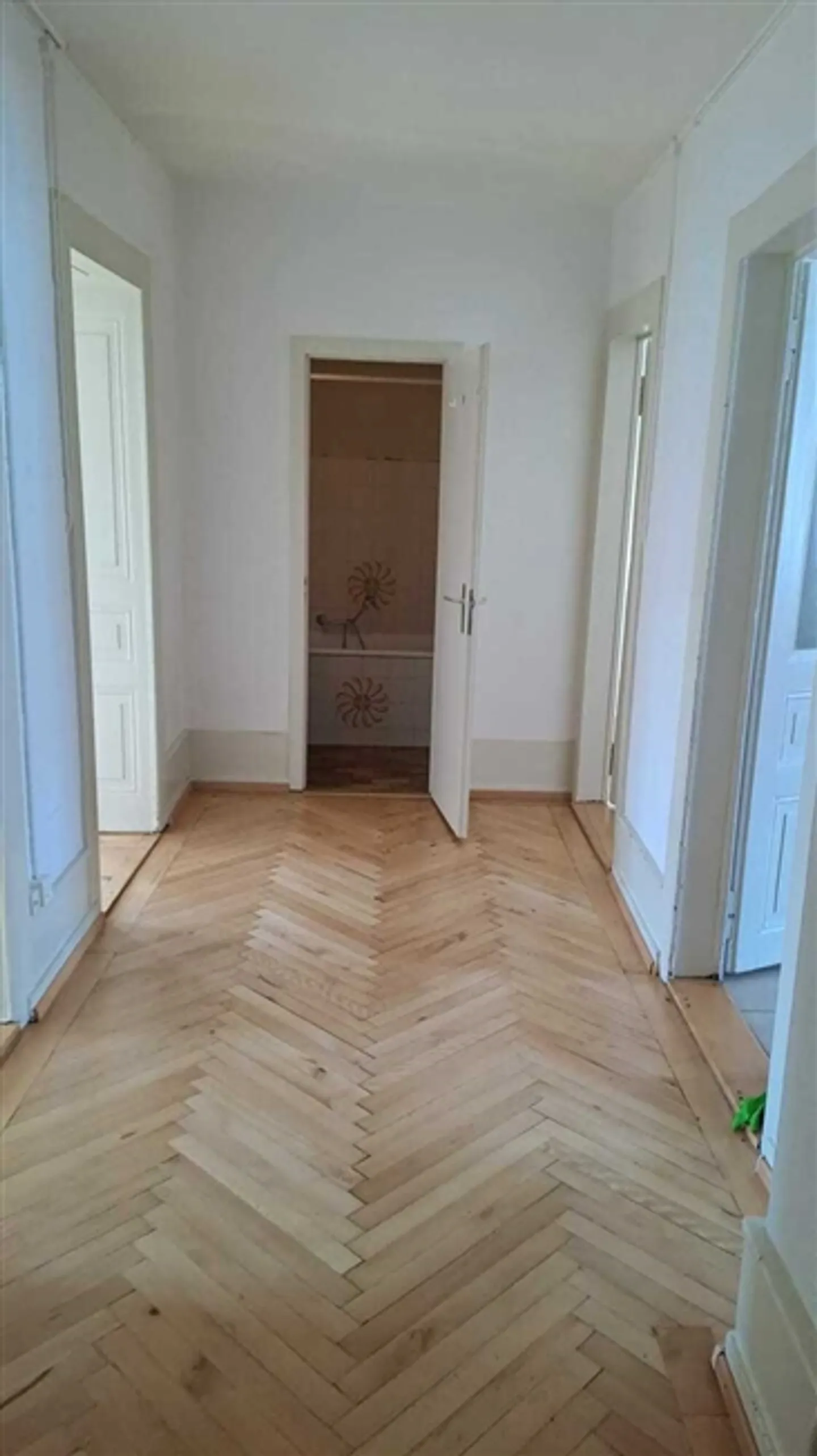 Numa-Droz 113 - Appartamento 3 locali con dipinti rinnovati - Foto 7 di 8